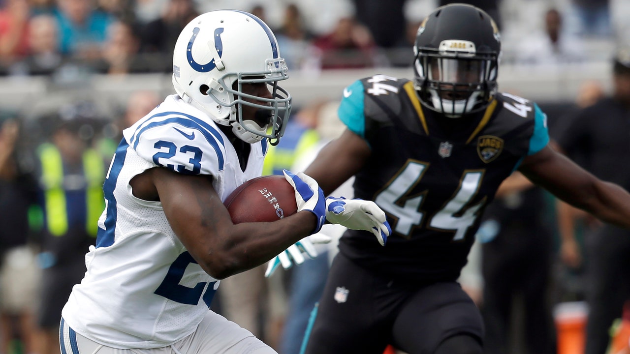 Gore rushes for 61 yards in Colts' loss, moves to fifth on NFL's career rushing list
